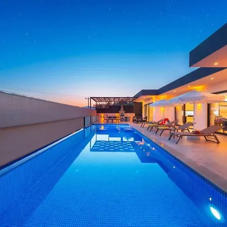 Corleone - Modern With Jacuzzi In Kalkan *