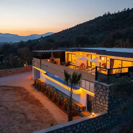 Corleone - Modern With Jacuzzi In Kalkan *